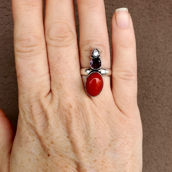 New Red Coral and Amethyst 925 Silver Ring. - Picture 10 of 13